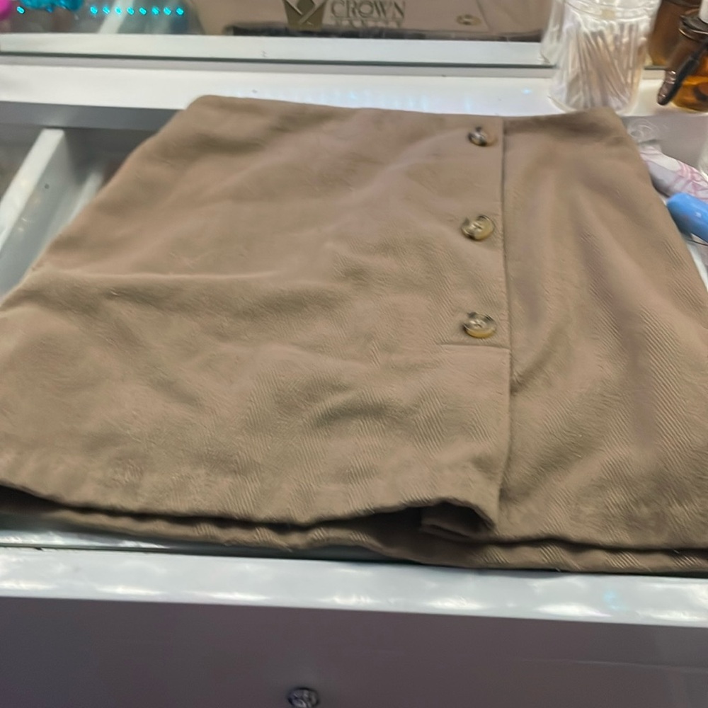 Above knee skirt